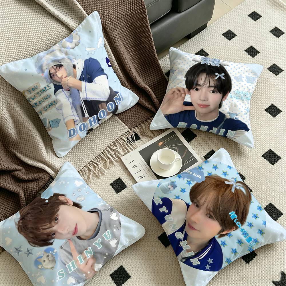 Home Textiles Group - Kpop Grubu T-TWS Yastık Hediye Ev